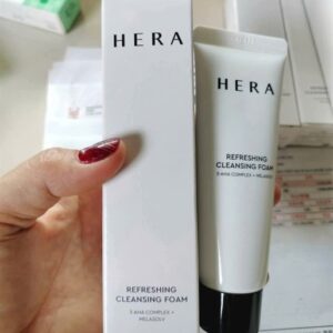 MINI SRM Hera Refreshing Cleansing Foam 50ml - Date 2028 - Image 2